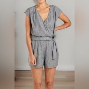 Toad&Co Heather Gray Wrap Romper Size Small